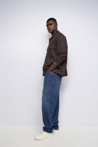 LOOSE FIT JEANS