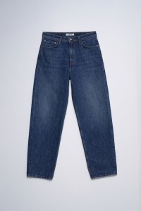 LOOSE FIT JEANS