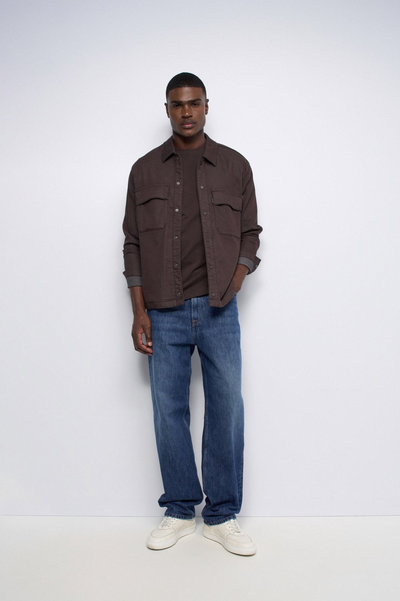 LOOSE FIT JEANS