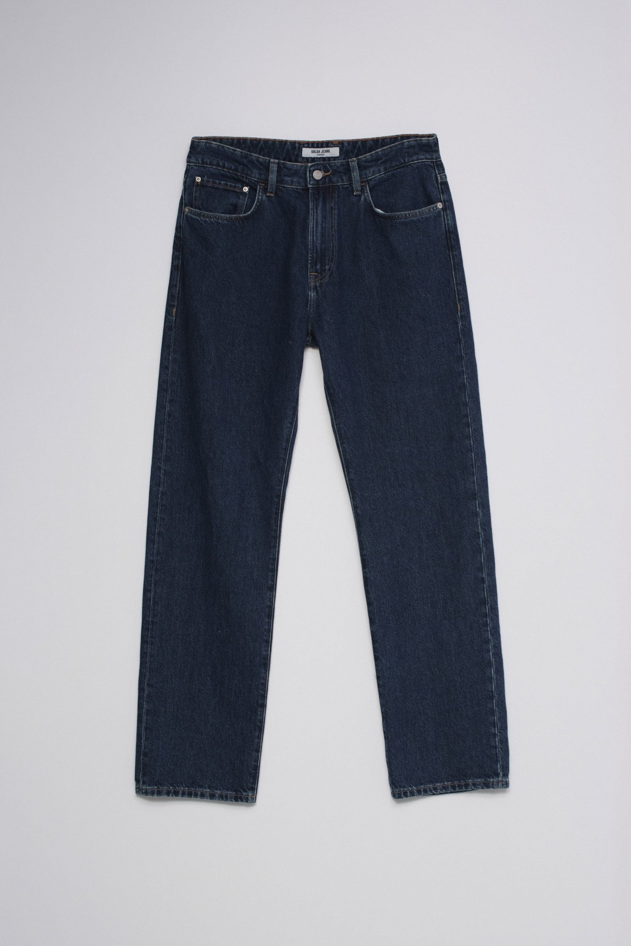STRAIGHT FIT JEANS