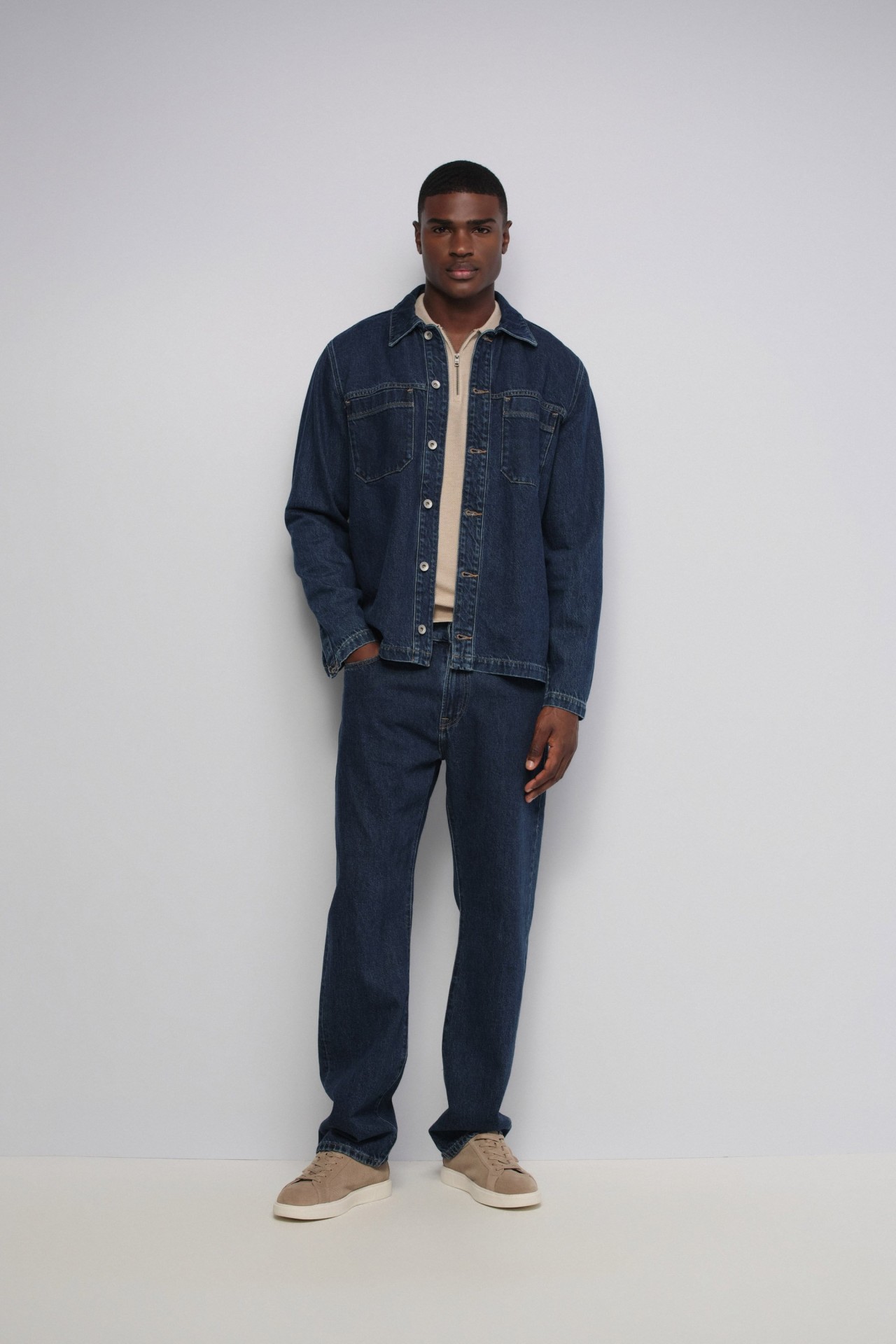 STRAIGHT FIT JEANS