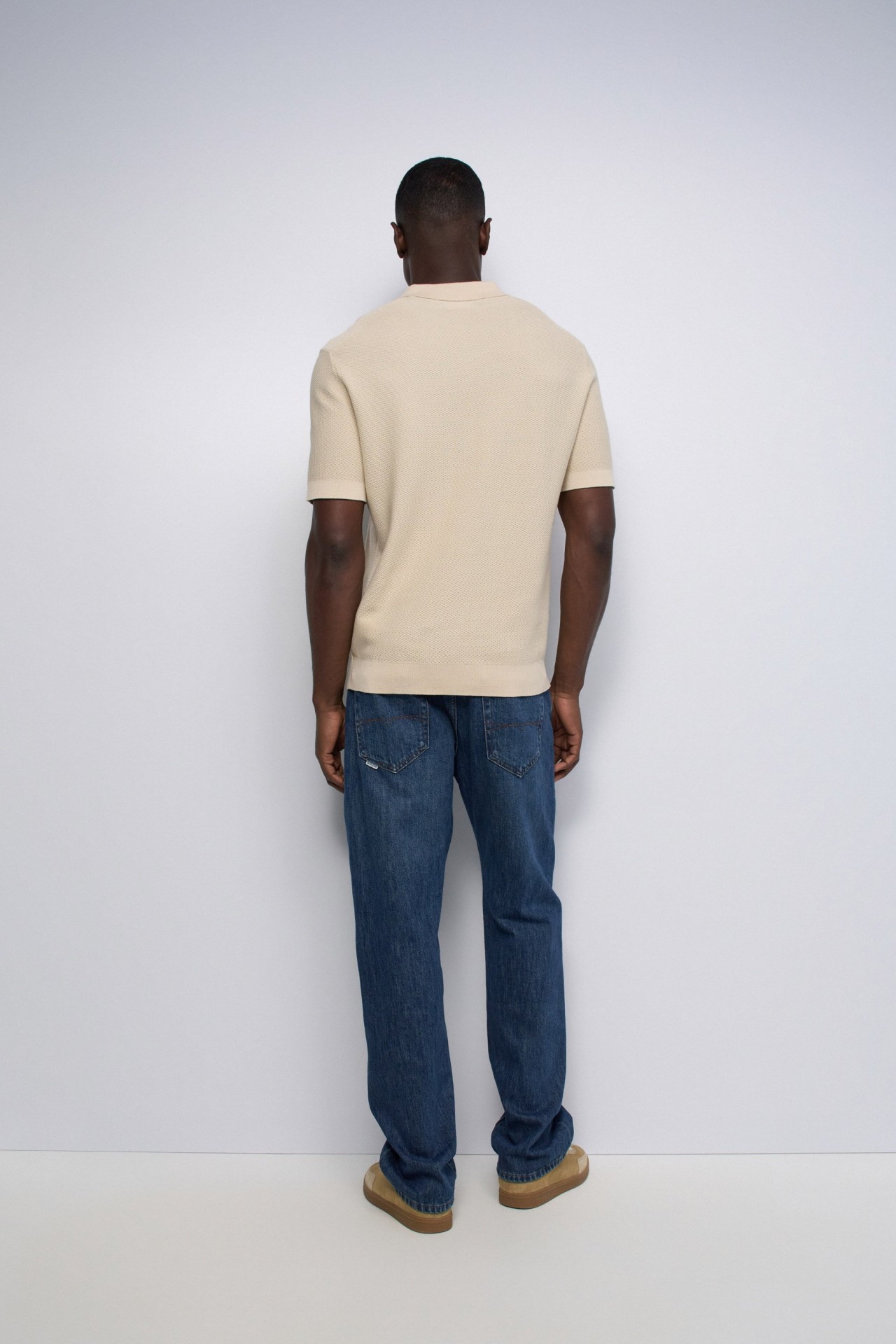 STRAIGHT FIT JEANS
