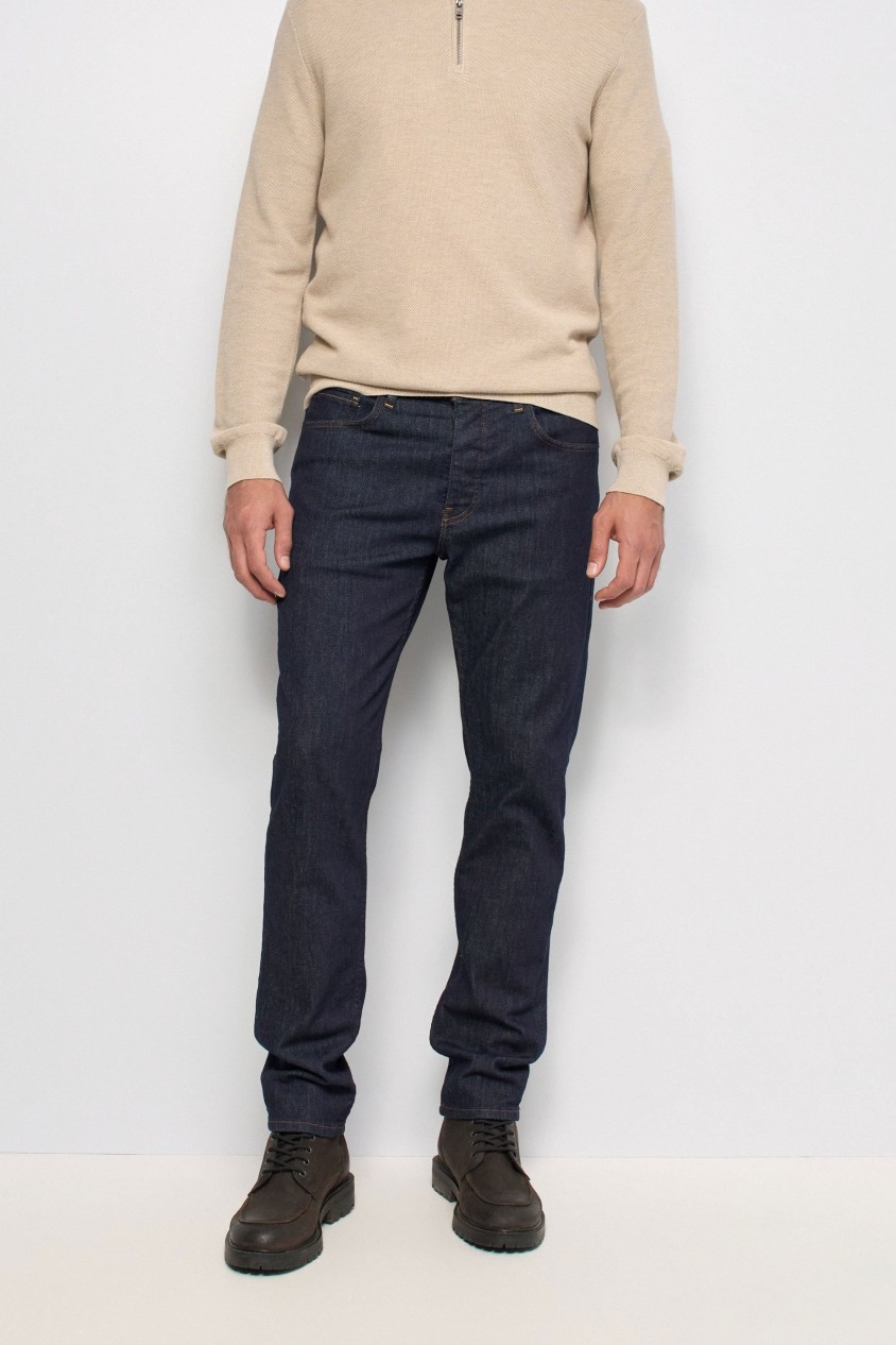 SLIM-FIT-JEANS