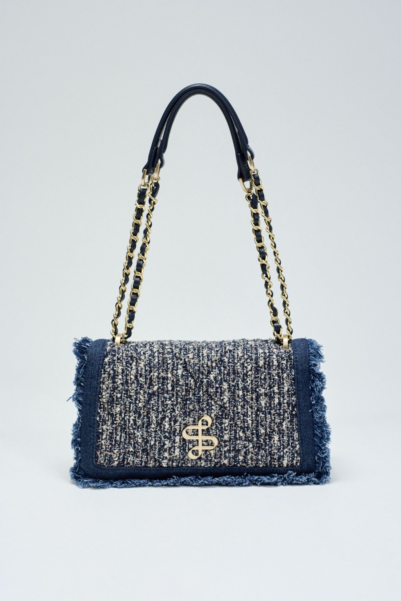 TASCHE AUS TWEED