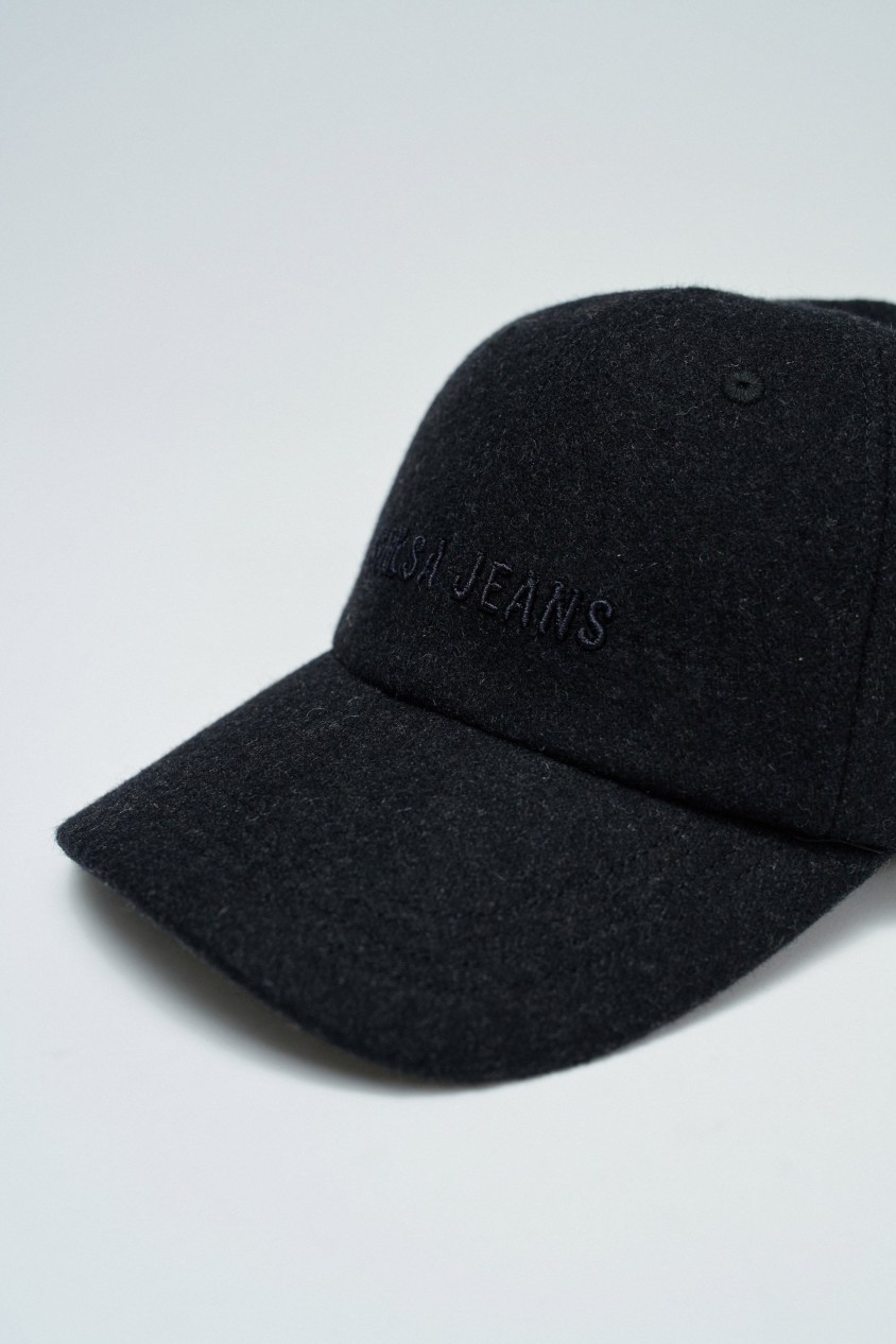 CAP MIT WOLLE