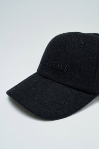 CAP MIT WOLLE
