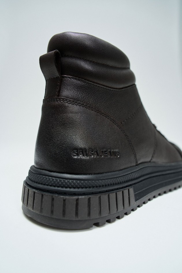 SNEAKER AUS LEDER