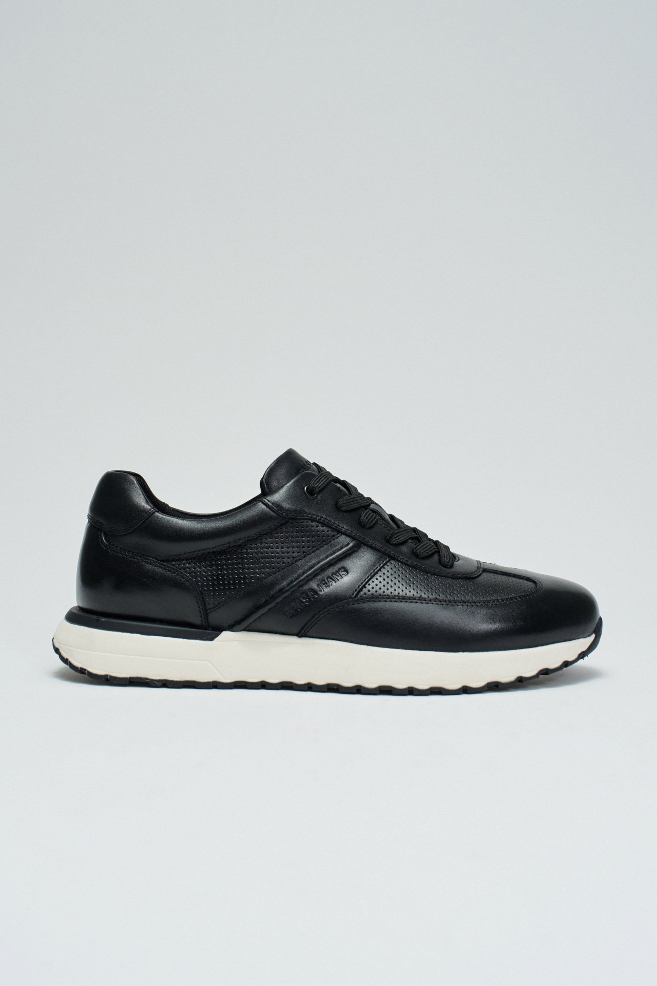 SNEAKER AUS LEDER