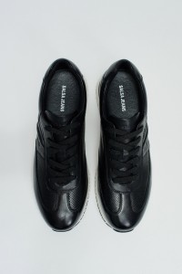 SNEAKER AUS LEDER