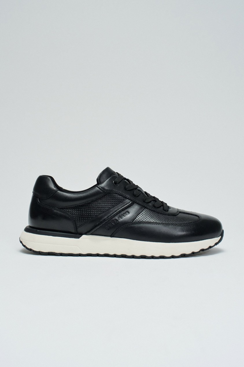 SNEAKER AUS LEDER
