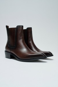 BOTAS DE CUERO