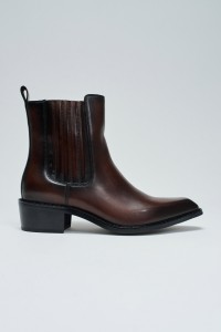 BOTAS DE CUERO