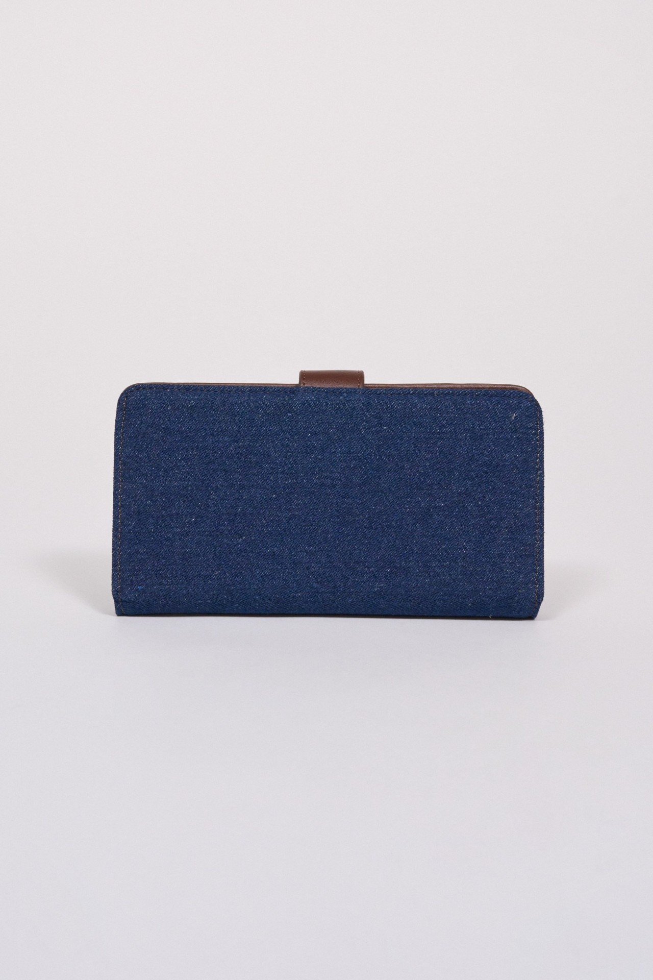 PORTEMONNAIE AUS DENIM UND KUNSTLEDER