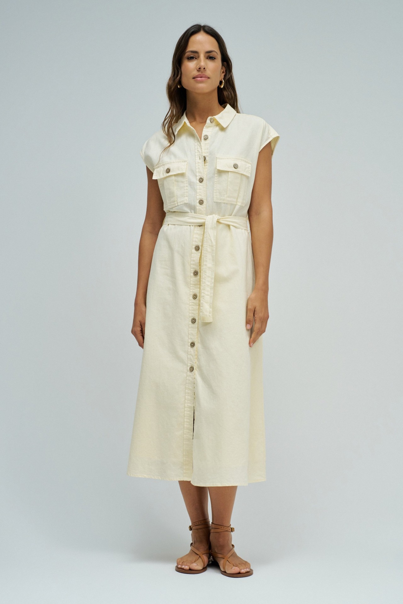 VESTIDO MIDI COM LINHO