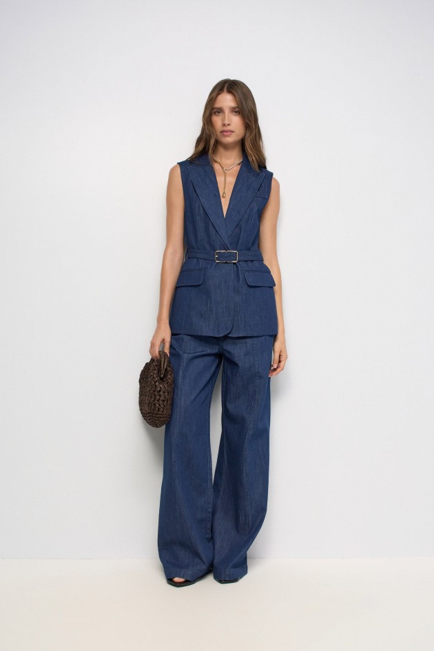 LIGHT-DENIM WAISTCOAT