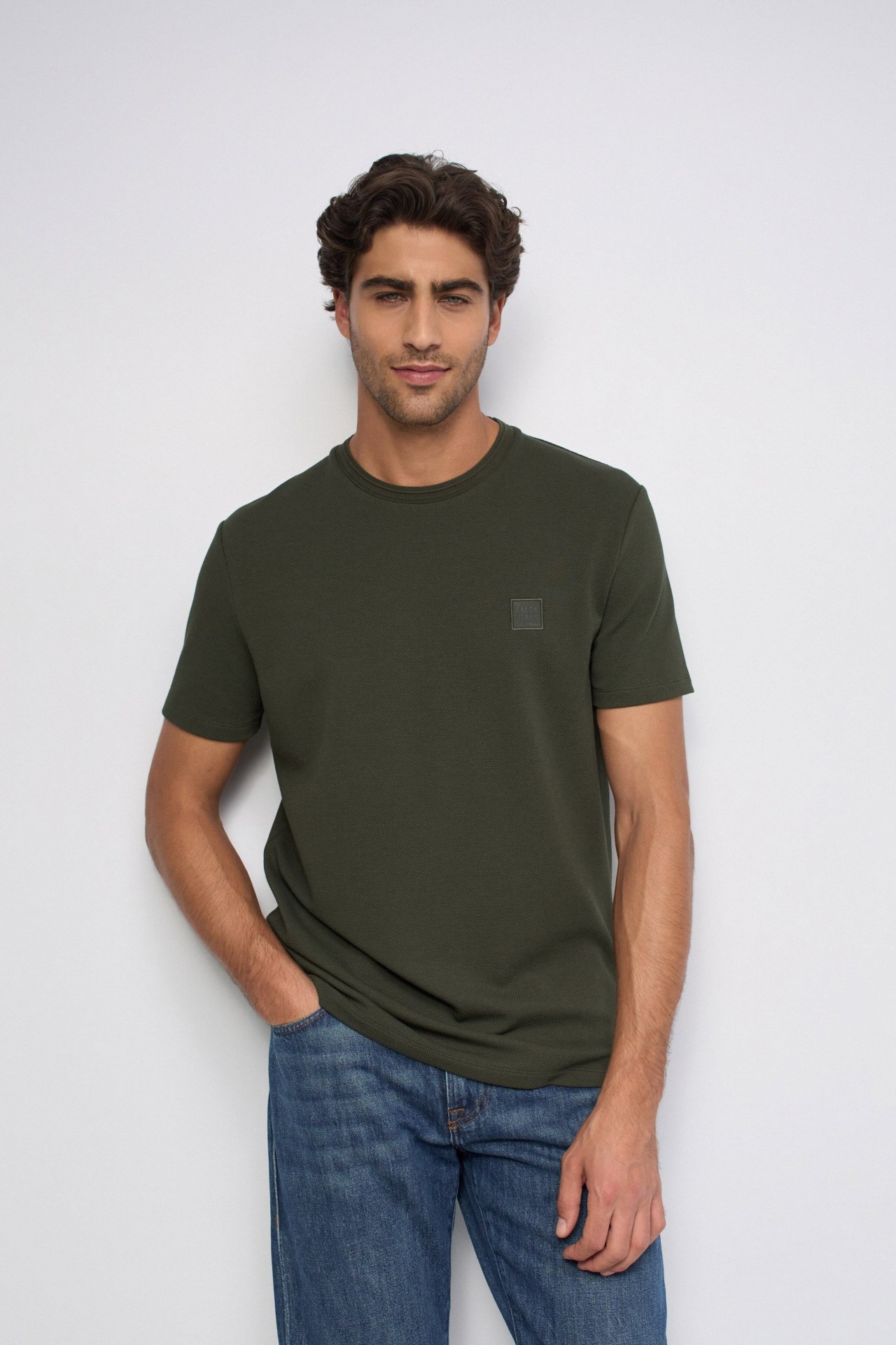 T-SHIRT MET TEXTUUR