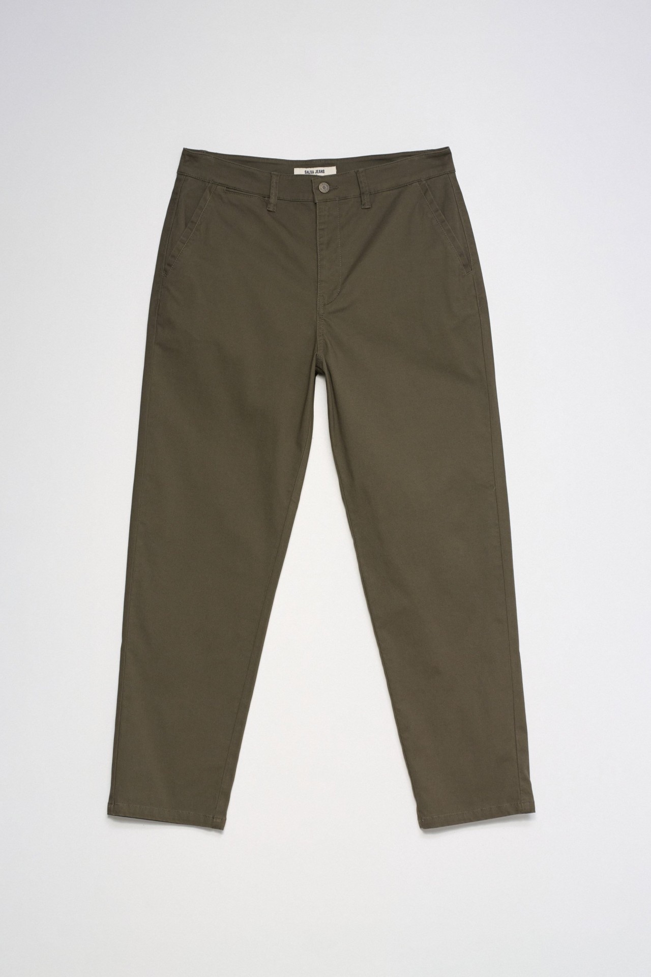 CHINO CON PIERNA STRAIGHT