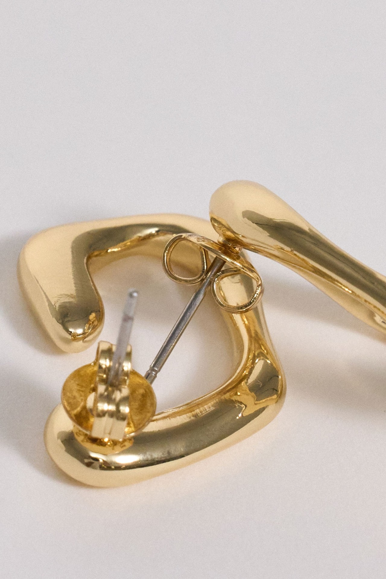 ASYMMETRIC EARRINGS
