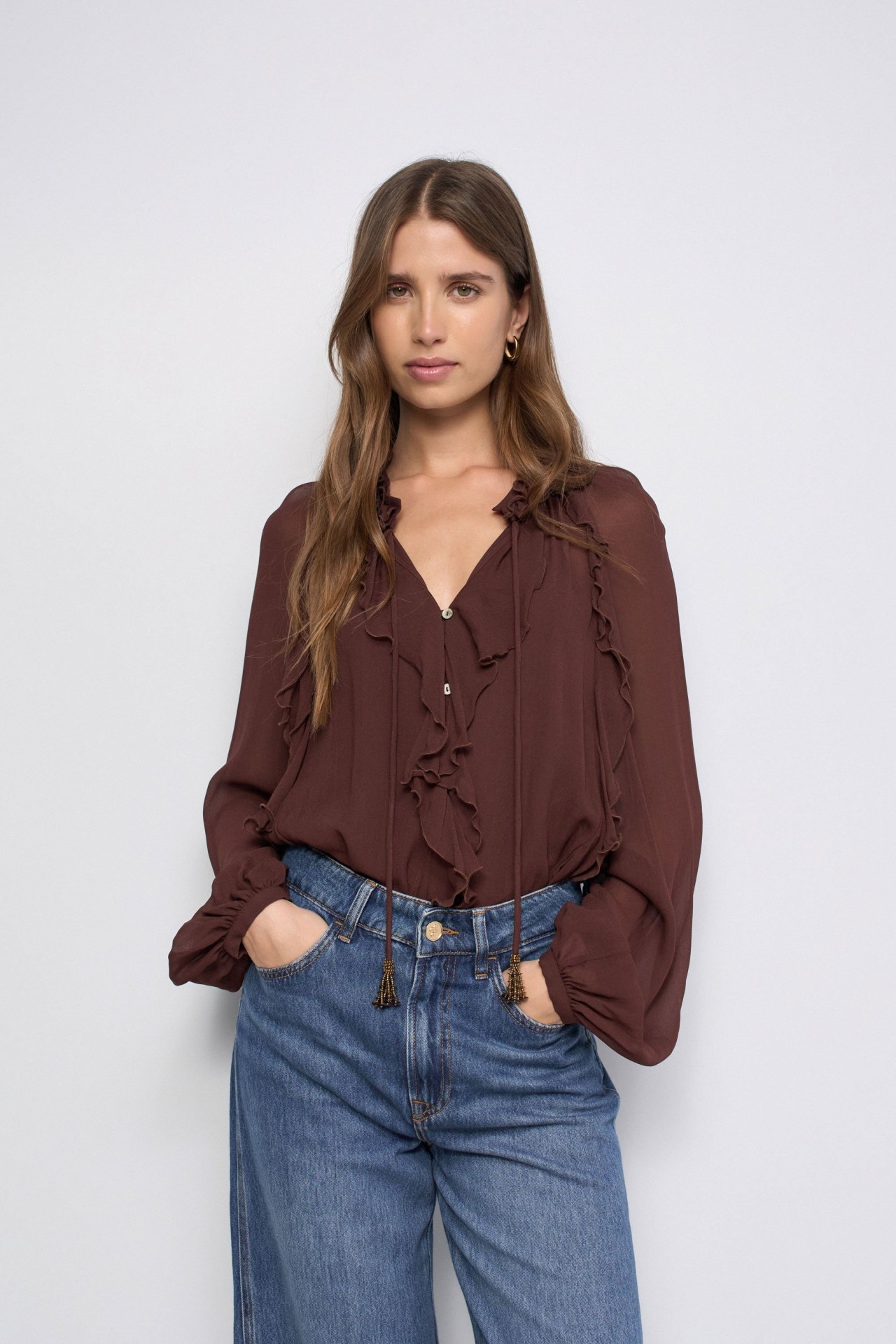 RUFFLE BLOUSE