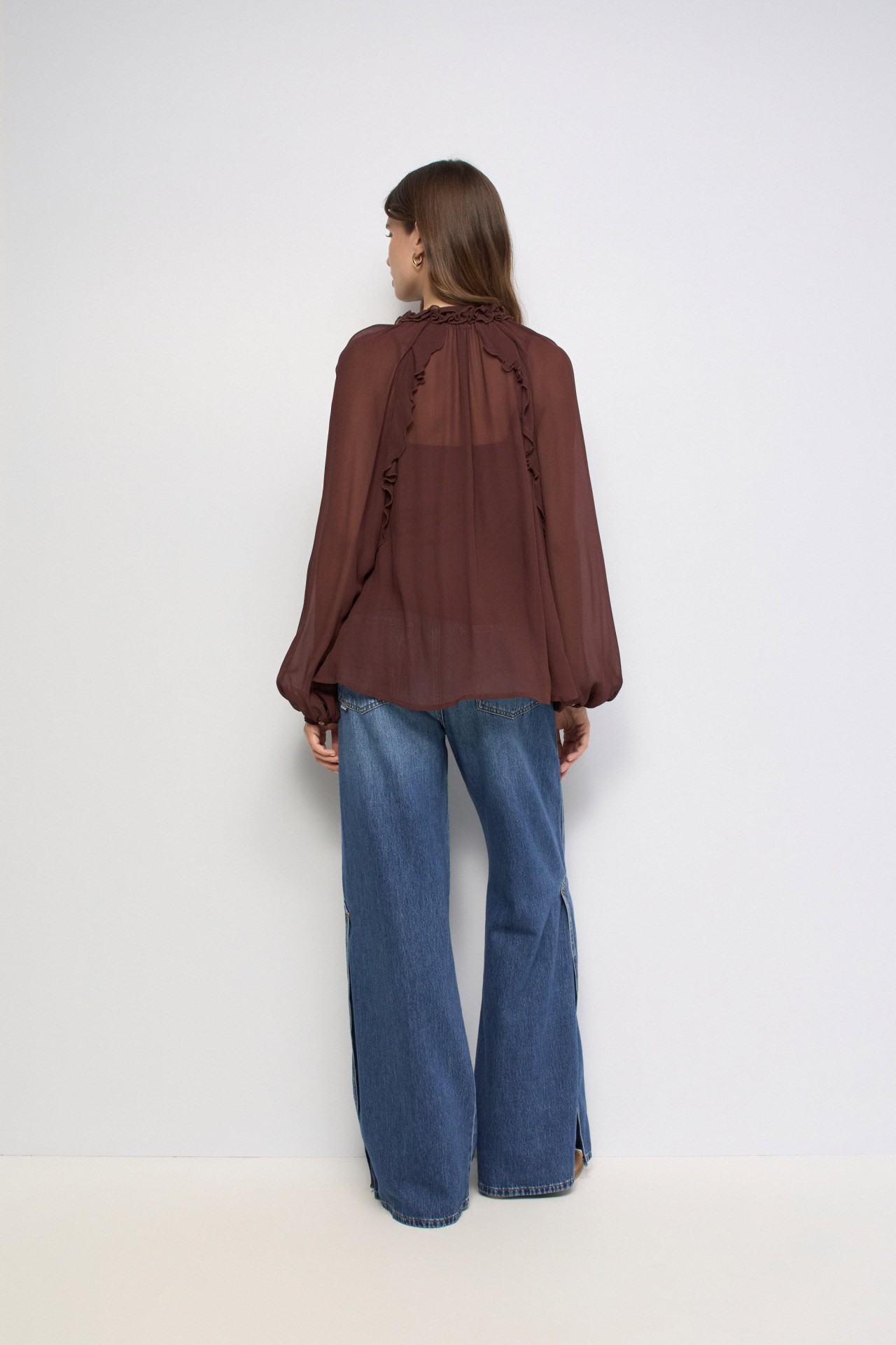 RUFFLE BLOUSE