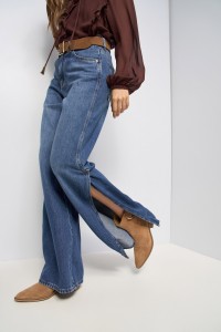 WIDE LEG JEANS