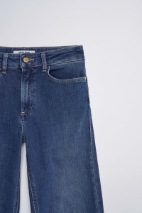DESTINY PUSH UP STRAIGHT JEANS