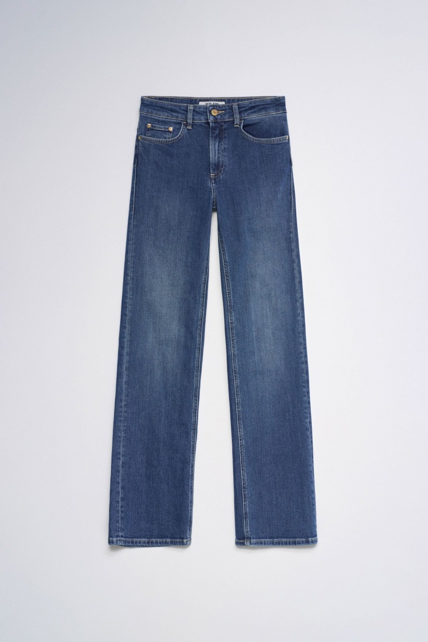 DESTINY PUSH UP STRAIGHT JEANS