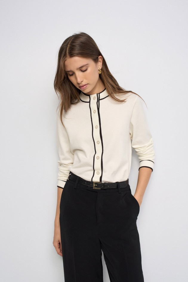 KNITTED CARDIGAN