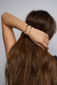SET OF ADJUSTABLE BRACELETS