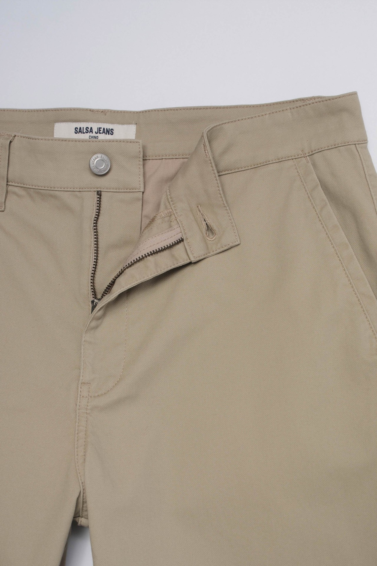 PANTALON CHINO COM JAMBE STRAIGHT
