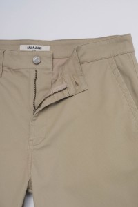 PANTALONES CHINO COM PIERNA STRAIGHT