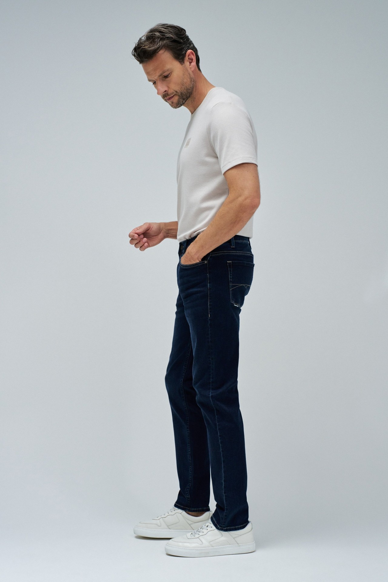 VAQUEROS SLIM FIT S-ACTIV
