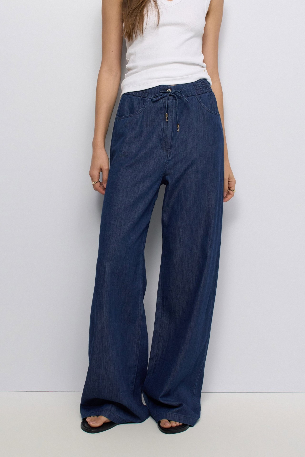 PANTALONES JOGGER EN LIGHTDENIM WIDE LEG