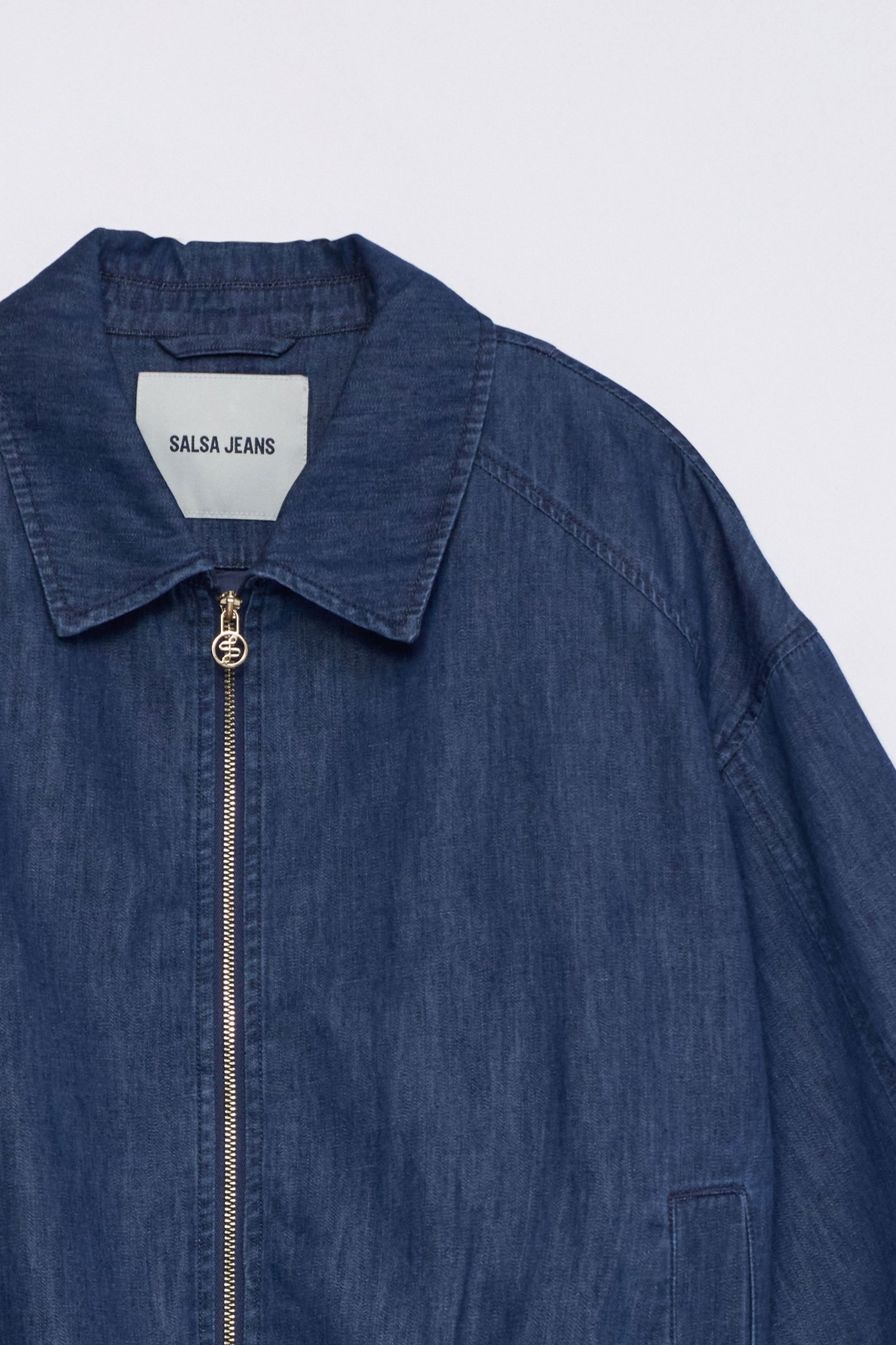 BOMBER DE DENIM