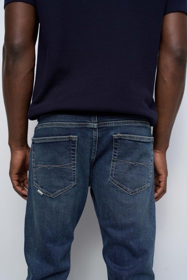 REGULAR FIT JEANS