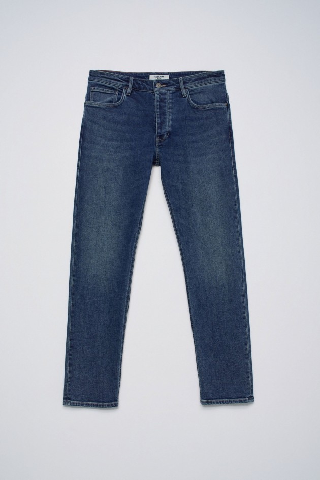 REGULAR FIT JEANS