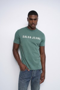 CAMISETA CON BRANDING