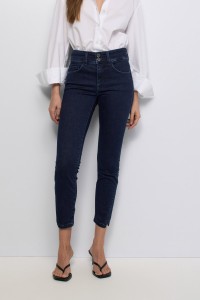 JEAN SECRET PUSH IN CROPPED SKINNY