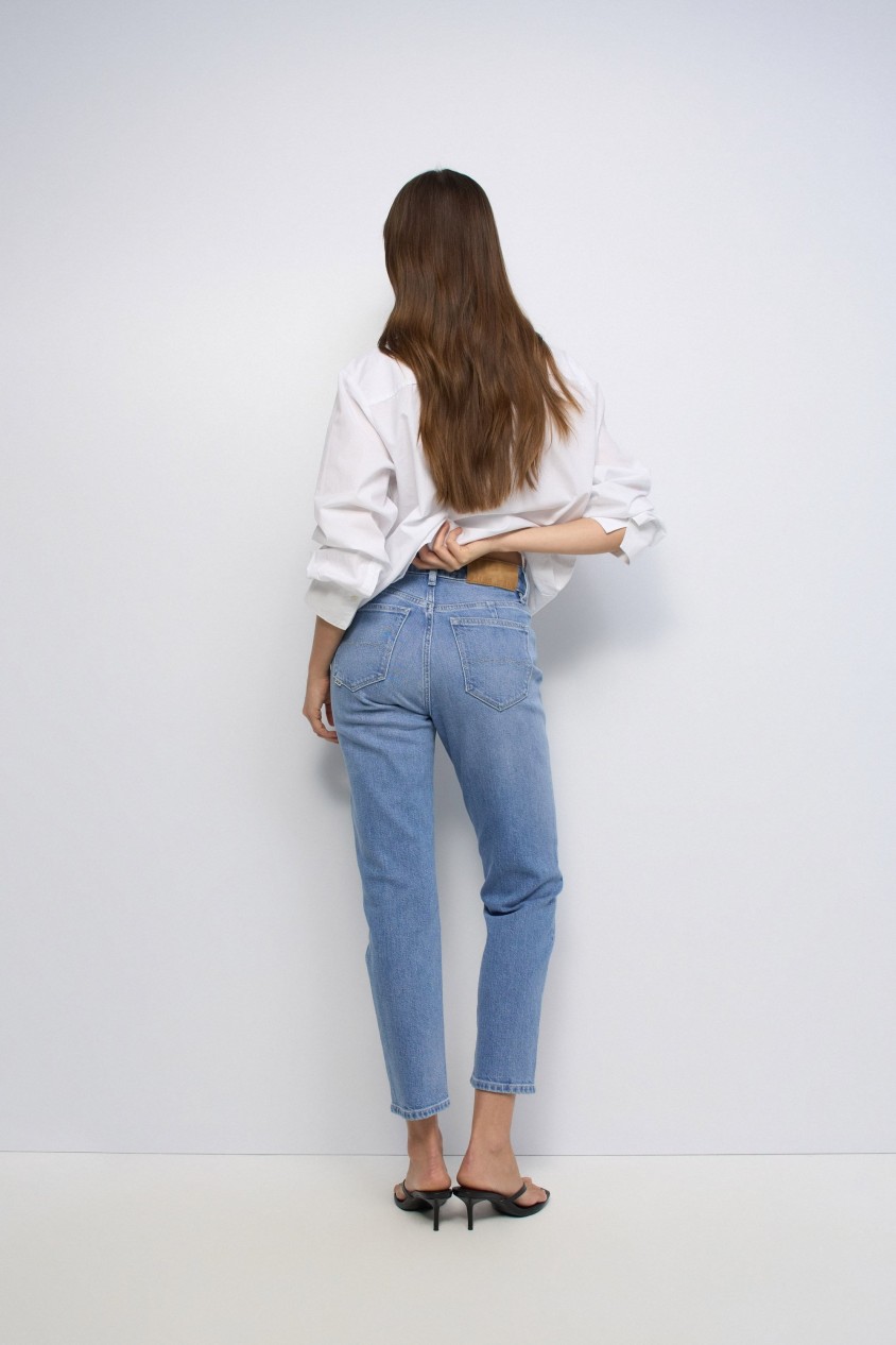 TRUE CROPPED SLIM JEANS