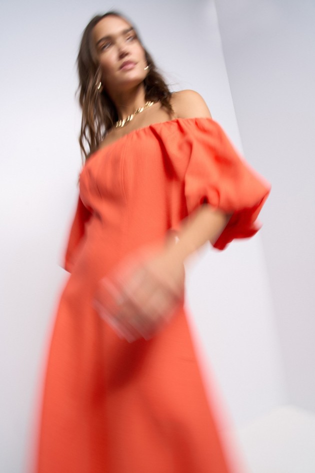 VESTIDO MIDI COM LINHO