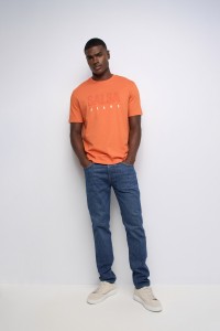 T-SHIRT WITH BRANDING