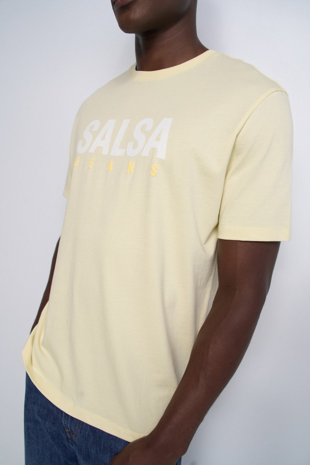T-SHIRT COM BRANDING