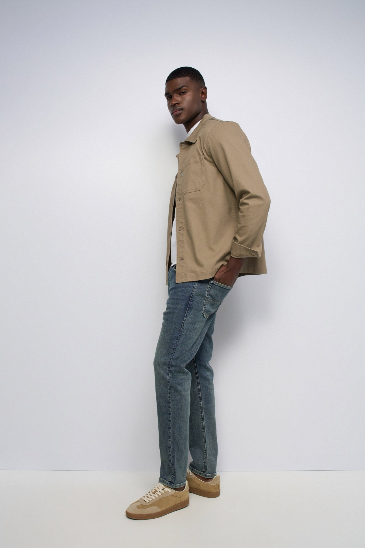 SLIM FIT JEANS