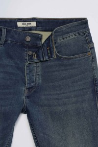 SLIM FIT JEANS