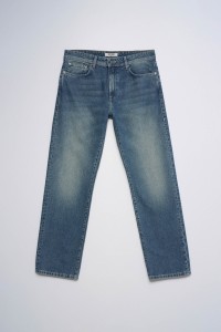 STRAIGHT FIT JEANS