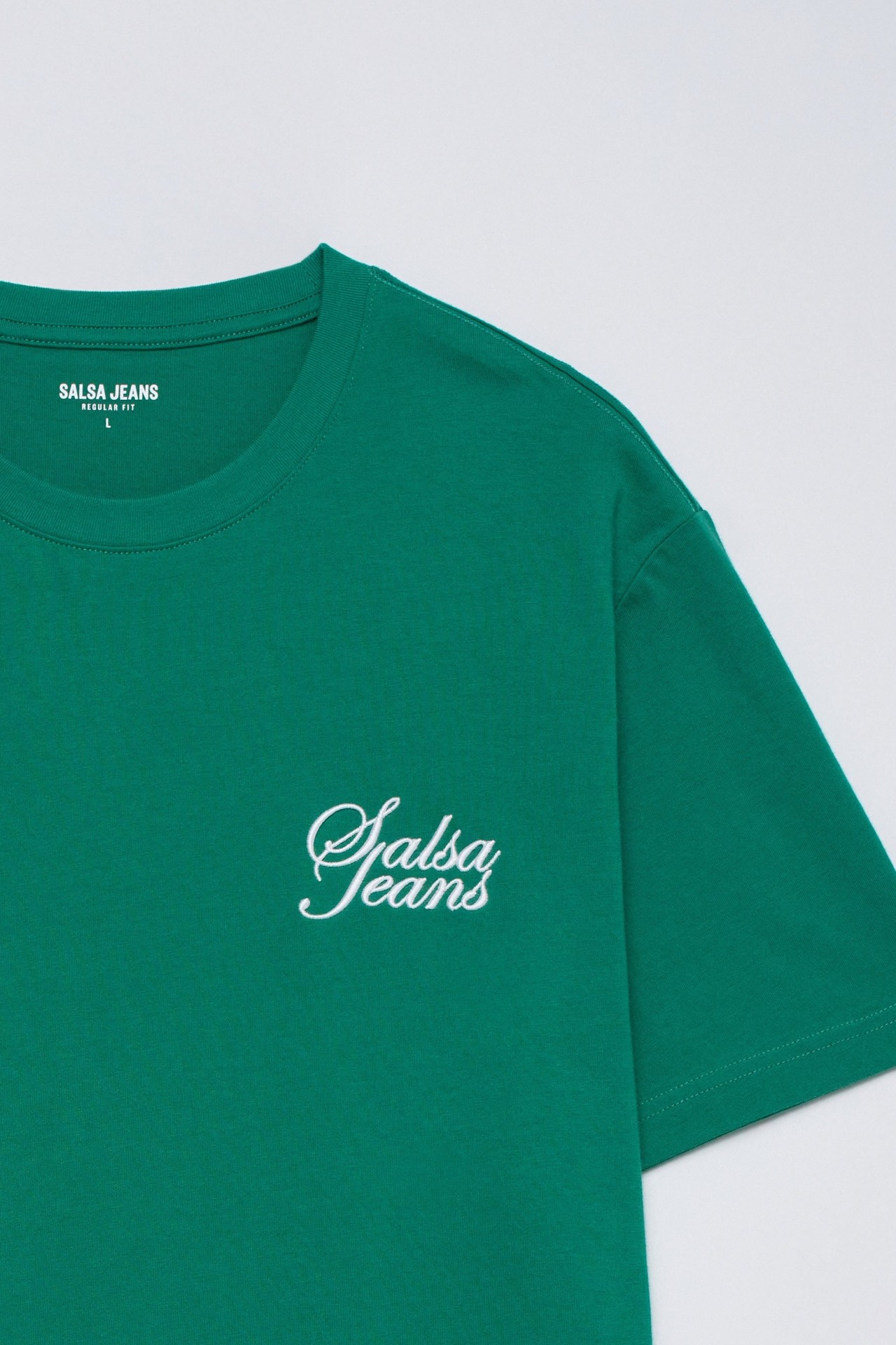 T-SHIRT CON BRANDING