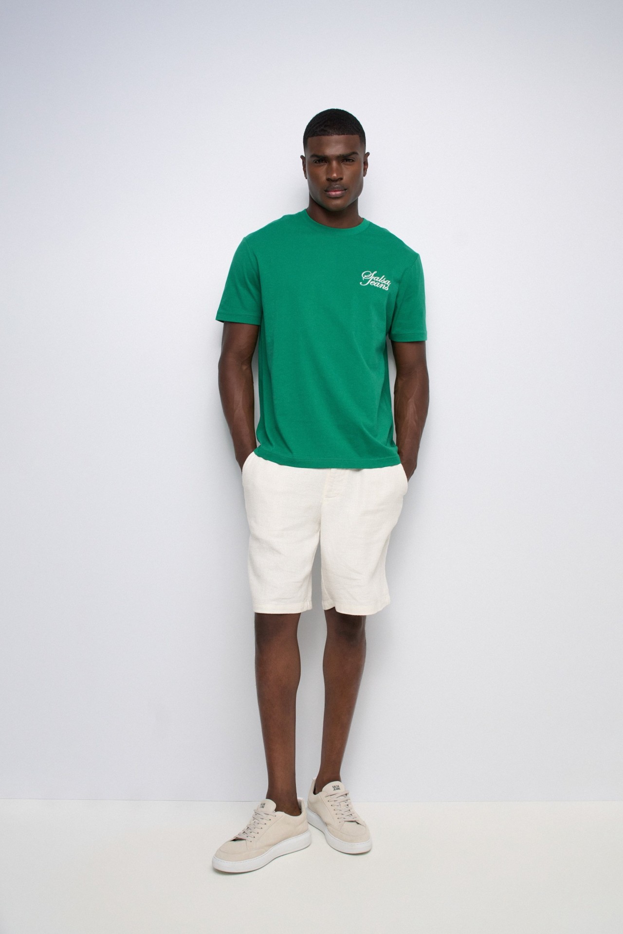 T-SHIRT CON BRANDING