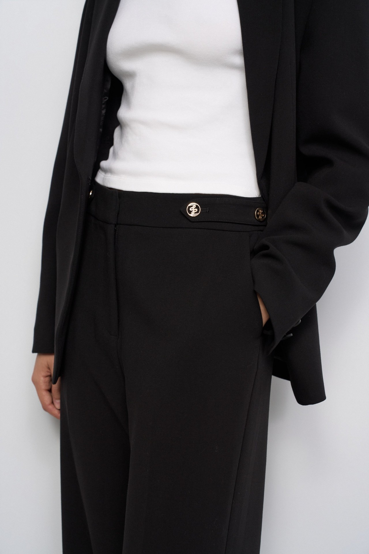 TROUSERS IN FABRIC WITH STRAIGHT LEG