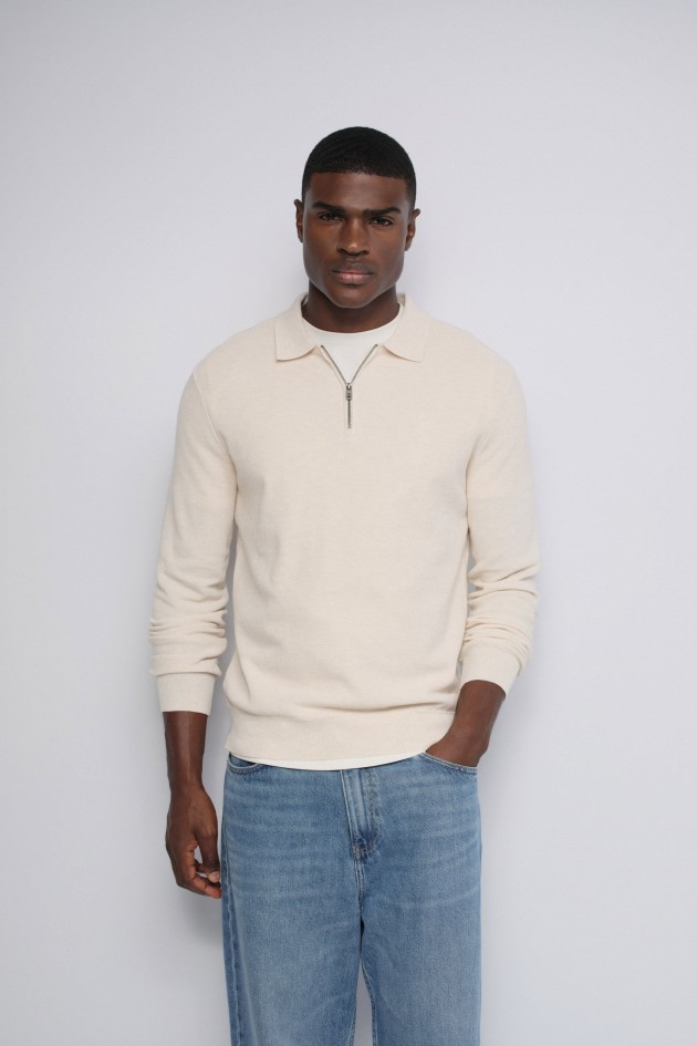 CAMISOLA DE MALHA COM MEIO FECHO