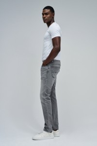 REGULAR FIT JEANS